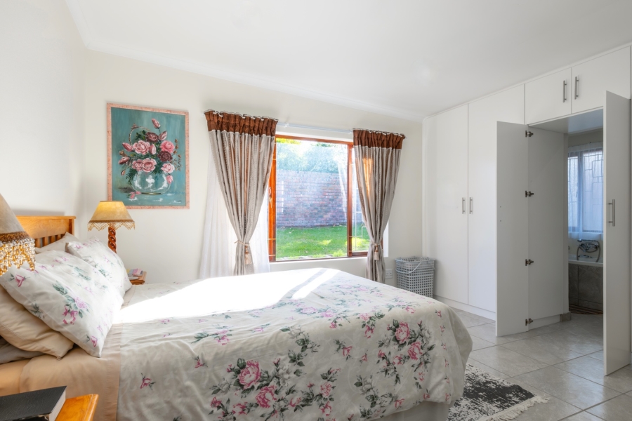 3 Bedroom Property for Sale in Heatherlands Western Cape